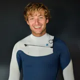 Pierre Matares - Moniteur chez Loulou Surf School